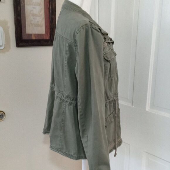 Women's 4 Pocket, Snap, Zip, Drawstring Military Style Jacket (Size L) - Picture 3 of 9
